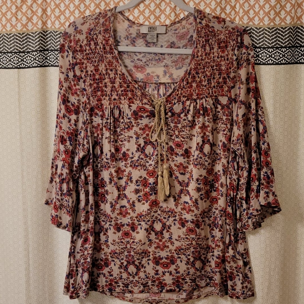 Vintage America size large ladies top.